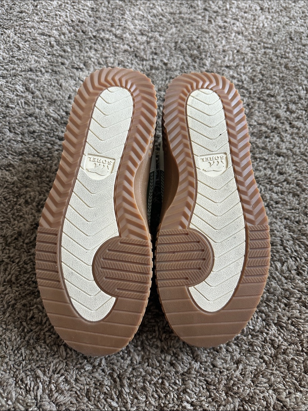 Sorel Cream & Olive Leather Low-Top Sneakers with Gum Sole - Picture 3 of 7